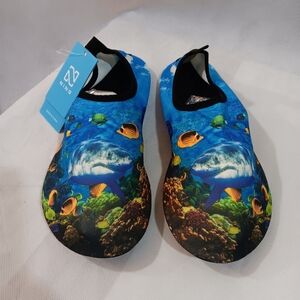 Ning Mens 42/43 NWT Water Shoes Swim Beach Blue Water World Pool